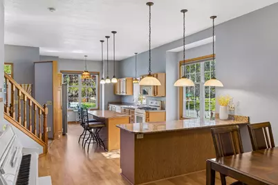 354 East Avenue Circle, Mahtomedi, MN 55115 - Photo 10