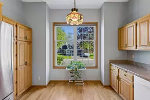 354 E Avenue Cir, Mahtomedi, MN 55115 - Photo 6