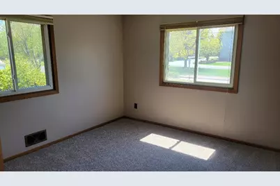 341 Hickory Street, Mahtomedi, MN 55115 - Photo 6