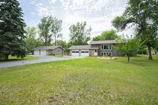 725 192nd St S, Hawley, MN 56549 - Photo 2