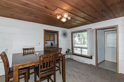 18 4th Avenue NE, Dodge Center, MN 55927 - Photo 6