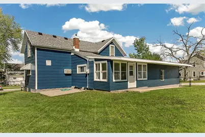 18 4th Avenue NE, Dodge Center, MN 55927 - Photo 2