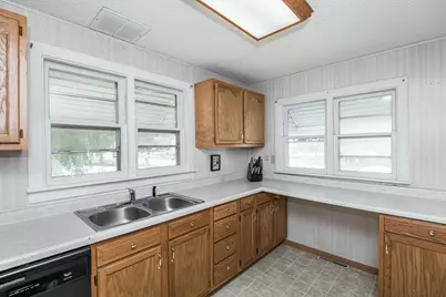 18 4th Avenue NE, Dodge Center, MN 55927 - Photo 10
