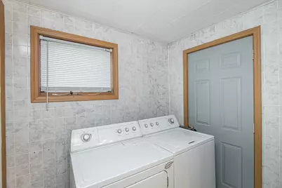 18 4th Avenue NE, Dodge Center, MN 55927 - Photo 14
