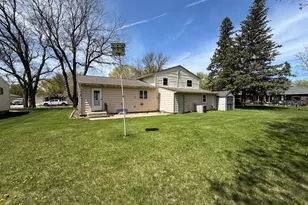 3029 Oak Ave, Slayton, MN 56172 - Photo 4