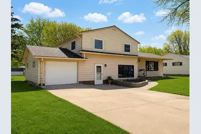 3029 Oak Avenue, Slayton, MN 56172 - Photo 2