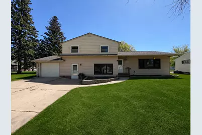 3029 Oak Avenue, Slayton, MN 56172 - Photo 1