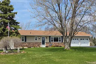 800 Willow Springs Rd, Detroit Lakes, MN 56501 - Photo 2