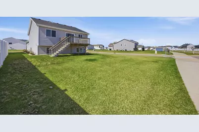965 Ashley Drive W, West Fargo, ND 58078 - Photo 26