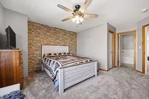 1737 Philipp Dr, Shakopee, MN 55379 - Photo 14