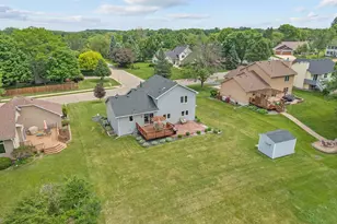 8461 Vagabond Ln N, Maple Grove, MN 55311 - Photo 32