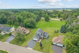 8461 Vagabond Ln N, Maple Grove, MN 55311 - Photo 2