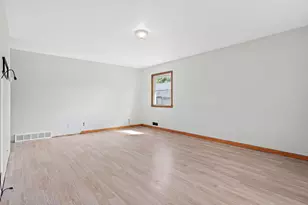 909 Jefferson St, Anoka, MN 55303 - Photo 6