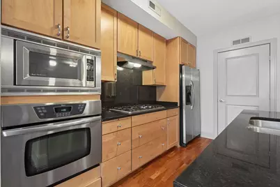 1060 Grand Avenue #210, Saint Paul, MN 55105 - Photo 6