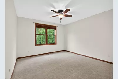 1589 Christie Place, Saint Paul, MN 55106 - Photo 18