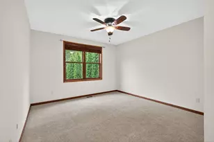 1589 Christie Pl, Saint Paul, MN 55106 - Photo 18