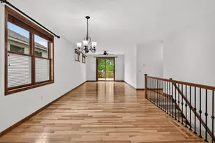 1589 Christie Pl, Saint Paul, MN 55106 - Photo 6