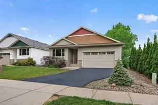1589 Christie Pl, Saint Paul, MN 55106 - Photo 4