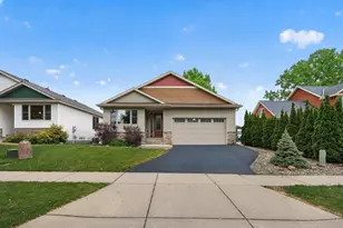 1589 Christie Pl, Saint Paul, MN 55106 - Photo 2