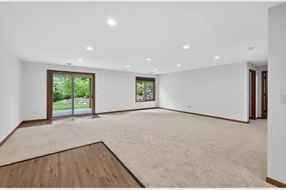 1589 Christie Place, Saint Paul, MN 55106 - Photo 24