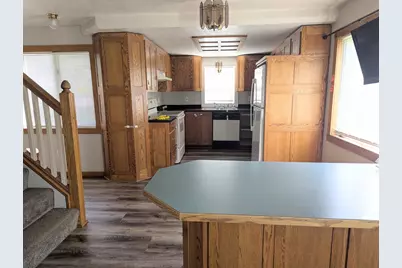 907 2nd Avenue NW, Faribault, MN 55021 - Photo 2