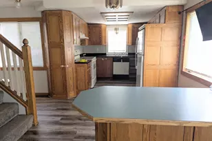 907 2nd Ave NW, Faribault, MN 55021 - Photo 2