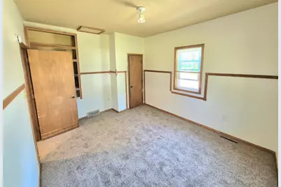 402 22nd Avenue N, Saint Cloud, MN 56303 - Photo 6