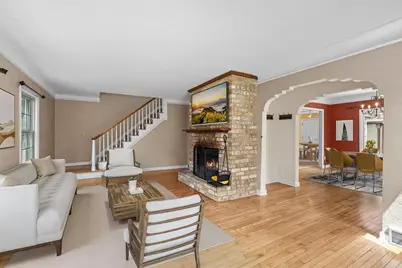 613 Labore Road, Little Canada, MN 55117 - Photo 4