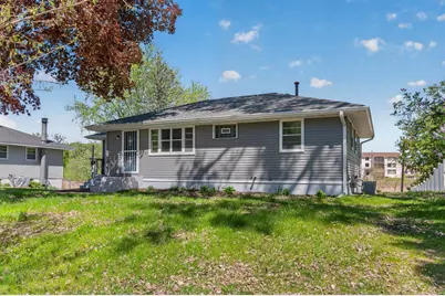 5932 Perry Avenue N, Crystal, MN 55429 - Photo 4