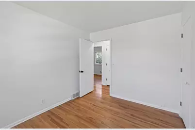 5932 Perry Avenue N, Crystal, MN 55429 - Photo 24