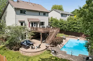 2478 Timber Ct E, Maplewood, MN 55119 - Photo 10