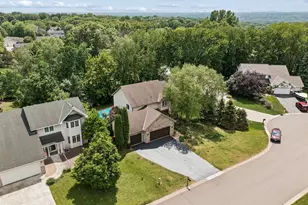 2478 Timber Ct E, Maplewood, MN 55119 - Photo 6