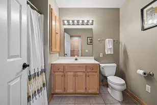 2478 Timber Ct E, Maplewood, MN 55119 - Photo 48