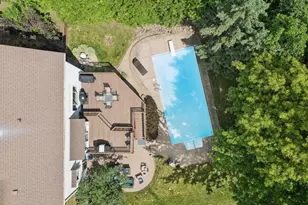 2478 Timber Ct E, Maplewood, MN 55119 - Photo 12