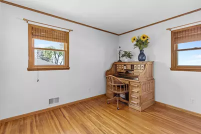 139 Greenway Avenue N, Oakdale, MN 55128 - Photo 16