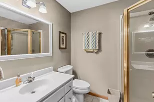 139 Greenway Ave N, Oakdale, MN 55128 - Photo 14