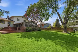 401 Felix Ln, West Saint Paul, MN 55118 - Photo 10