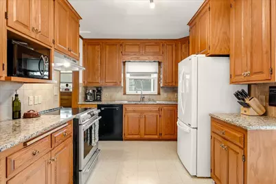 1077 Lafond Avenue, Saint Paul, MN 55104 - Photo 14