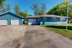 241 5th St SE, Glenville, MN 56036 - Photo 1