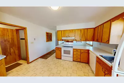 241 5th Street SE, Glenville, MN 56036 - Photo 6