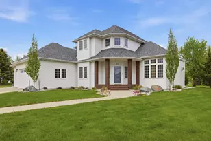 274 44th Ave S, Moorhead, MN 56560 - Photo 2