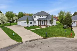 274 44th Ave S, Moorhead, MN 56560 - Photo 1