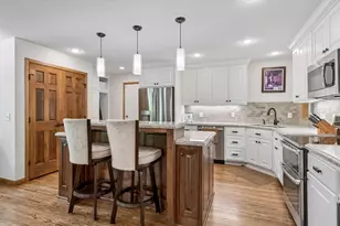 6117 Habitat Ct S, Edina, MN 55436 - Photo 14