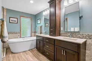 6117 Habitat Ct S, Edina, MN 55436 - Photo 24