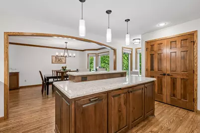 6117 Habitat Court S, Edina, MN 55436 - Photo 16