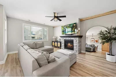 1520 Southpoint Drive, Hudson, WI 54016 - Photo 6