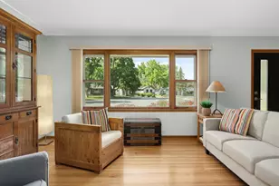 10816 Toledo Cir, Bloomington, MN 55437 - Photo 2