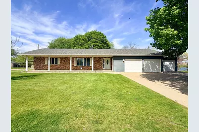 615 Lake Avenue E, Fulda, MN 56131 - Photo 2