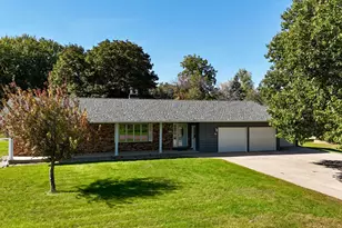 615 Lake Ave E, Fulda, MN 56131 - Photo 1