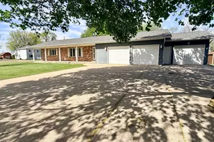 615 Lake Ave E, Fulda, MN 56131 - Photo 4